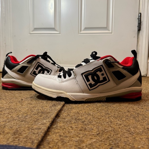 DC Men’s Skate Shoes Red White Black Size 13 - Picture 2 of 8